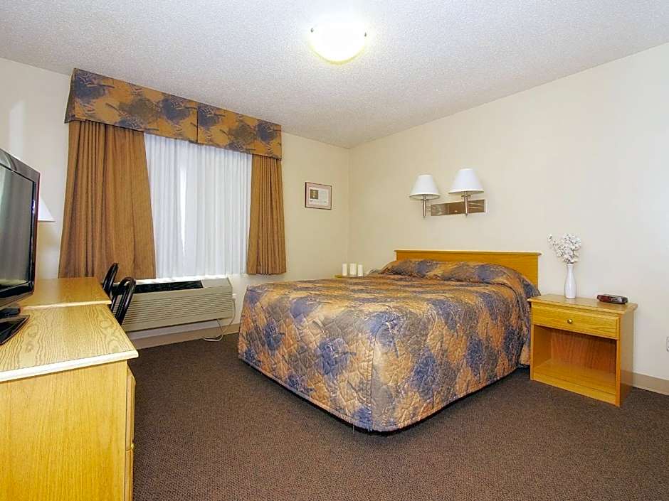 Best Maple Inn - Drayton Valley