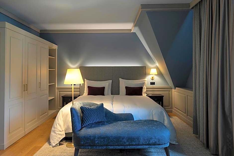 Photo 1 of 7 of Family Suite