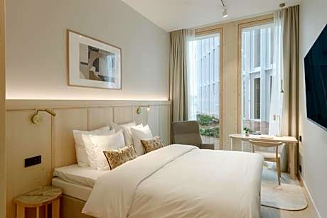 Superior Queen Room