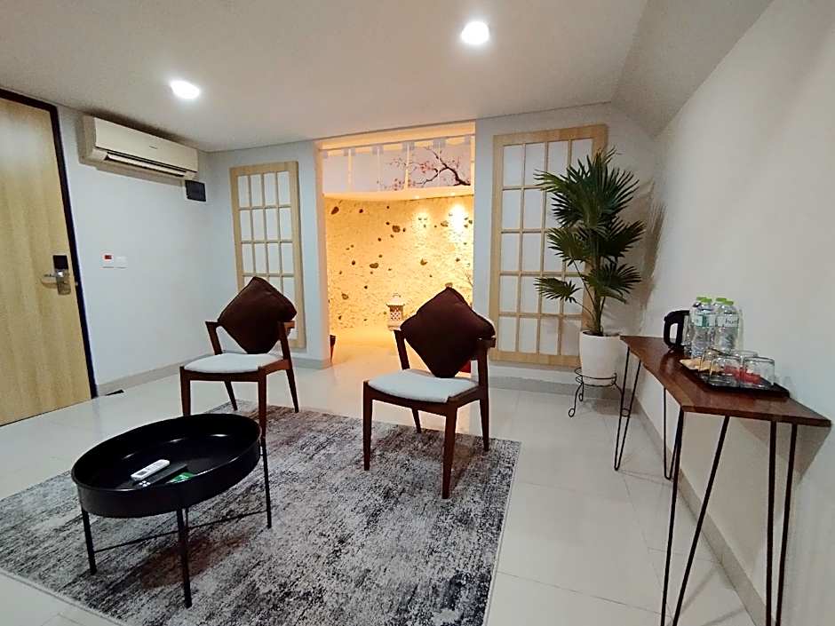 Cherry Homes Express Hotel