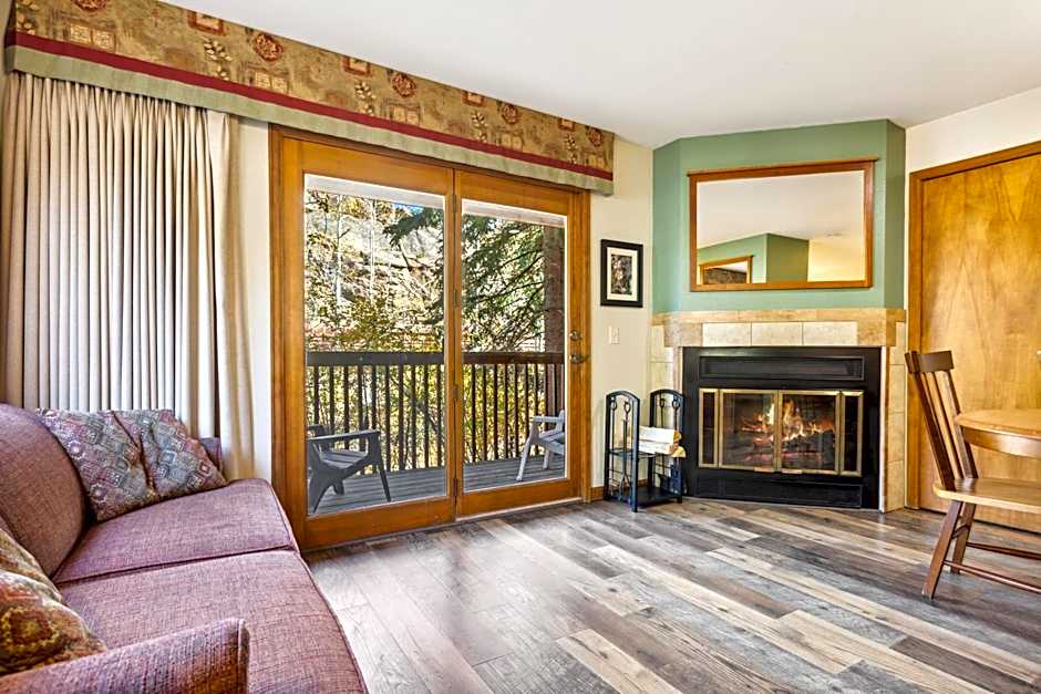 Ponderosa Lodge