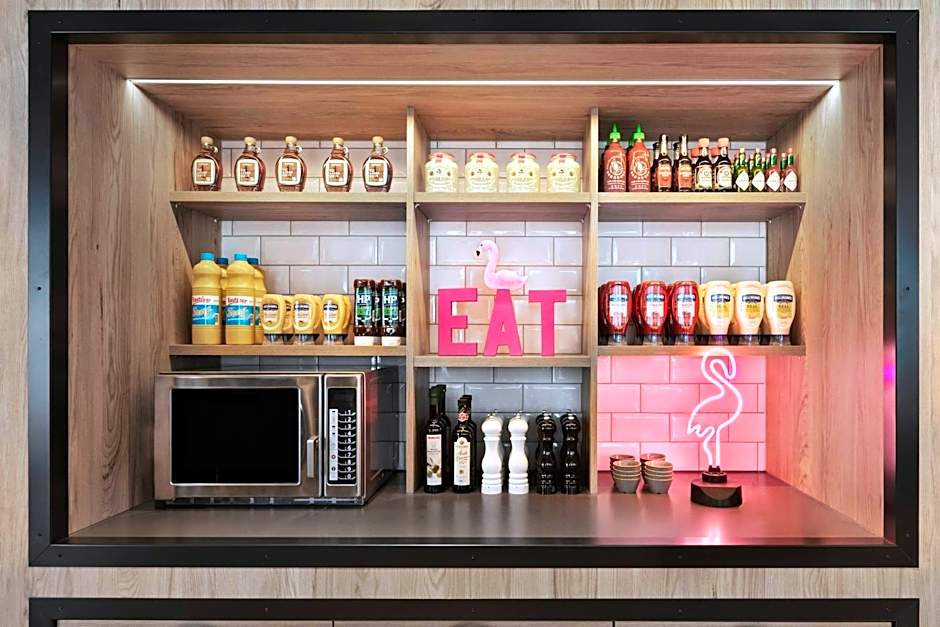 Moxy Duesseldorf City