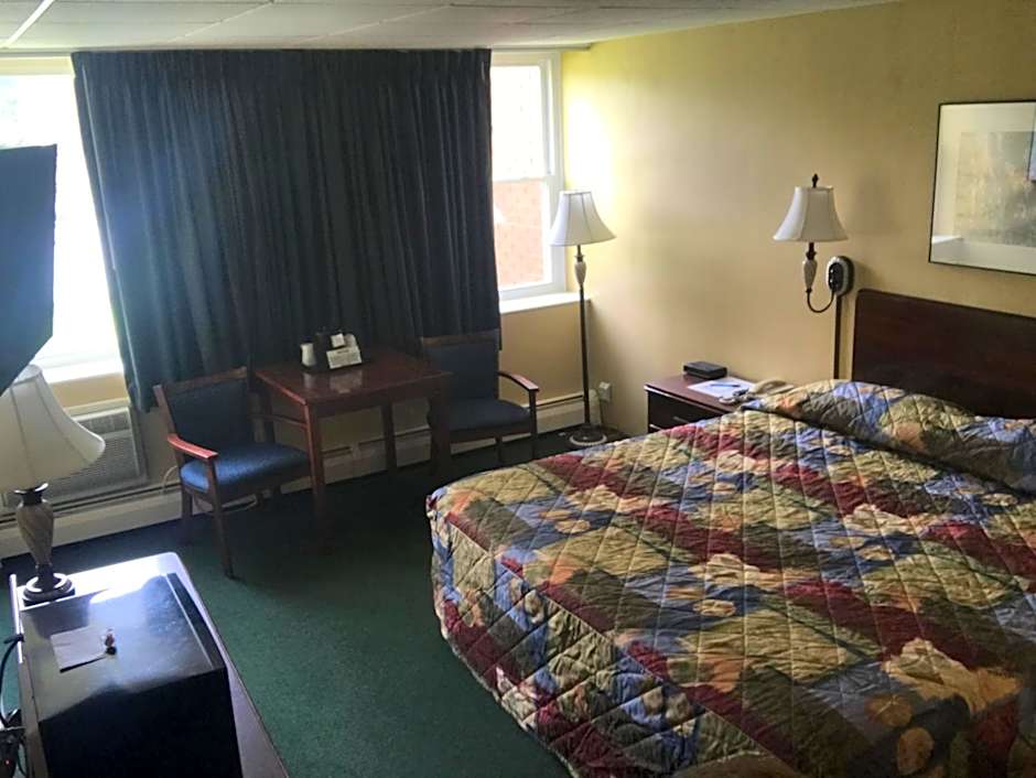 Baxter Park Inn