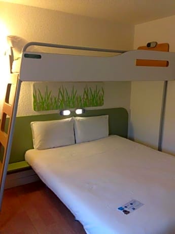 Double Room with Bunk Bed