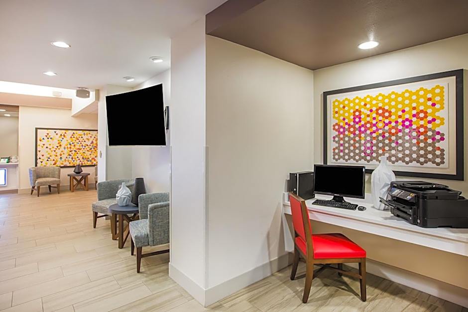 Holiday Inn Express Hotel & Suites Bellevue-Omaha Area By IHG