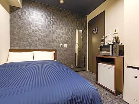 Double Room with Small Double Bed - Non-Smoking
