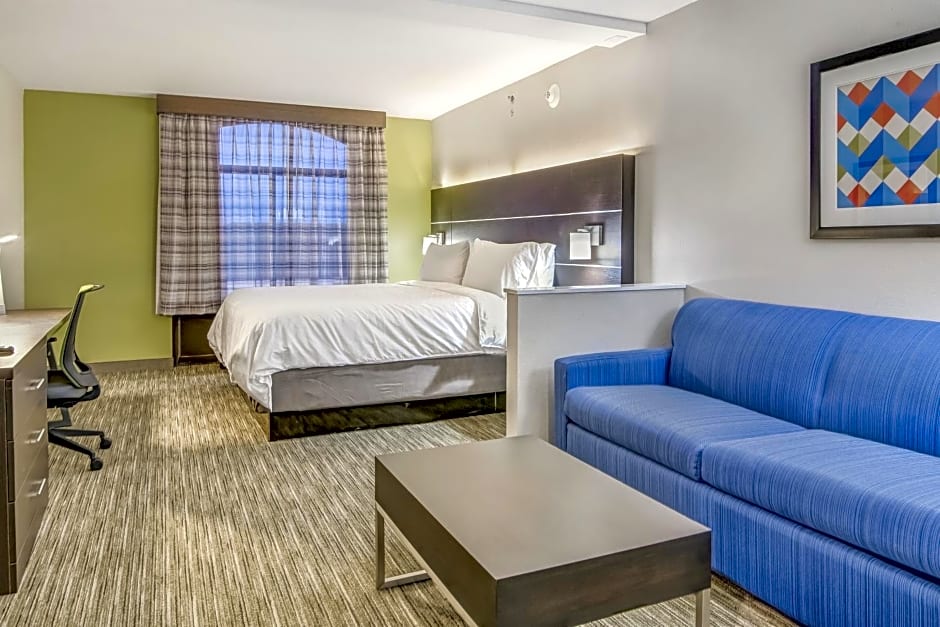 Holiday Inn Express & Suites Longview North by IHG