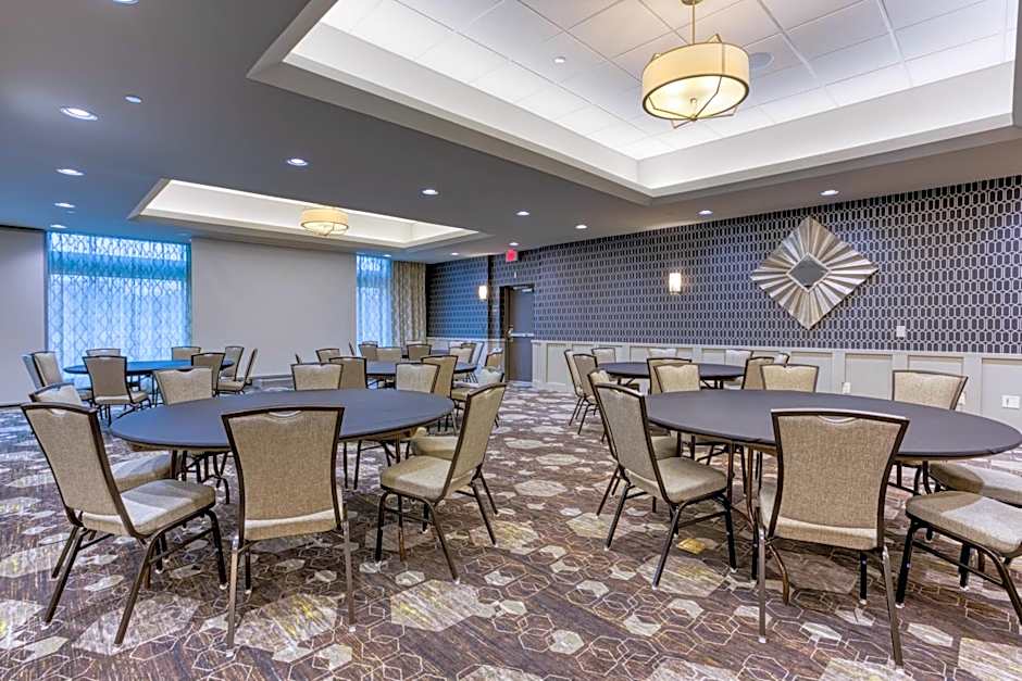 Drury Inn & Suites Columbus Polaris