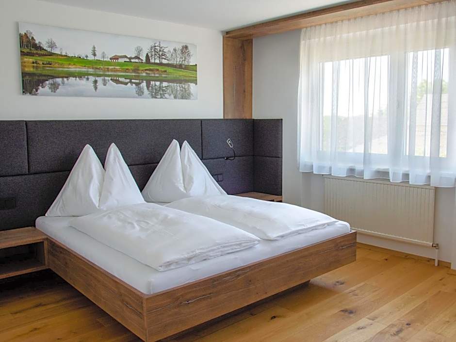 Mitten in der Welt - GH Roither