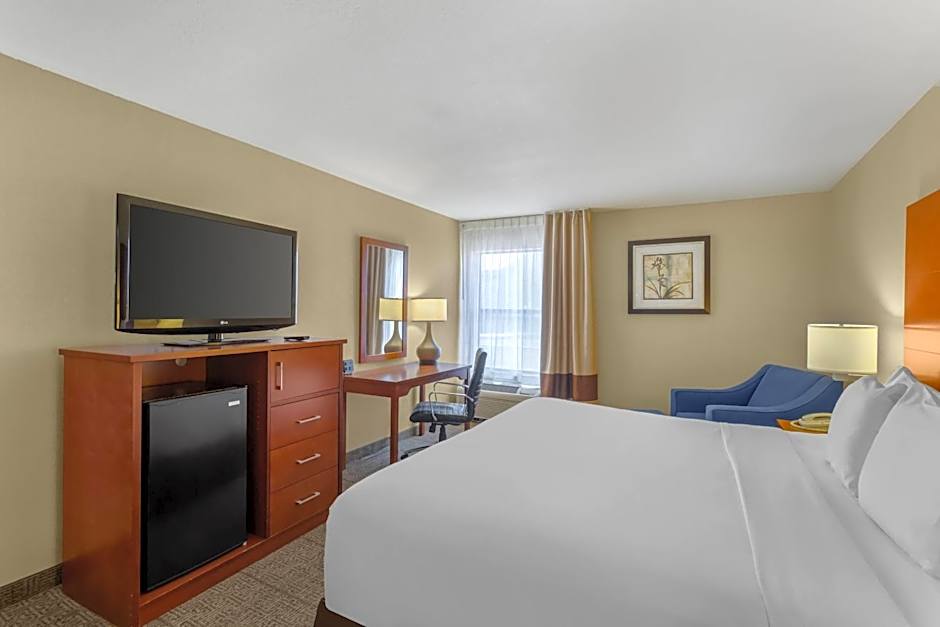 Comfort Inn & Suites Near Fallon Naval Air Station