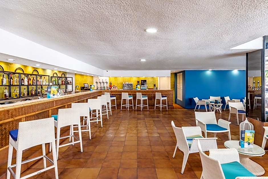 Hotel Catalonia Oro Negro