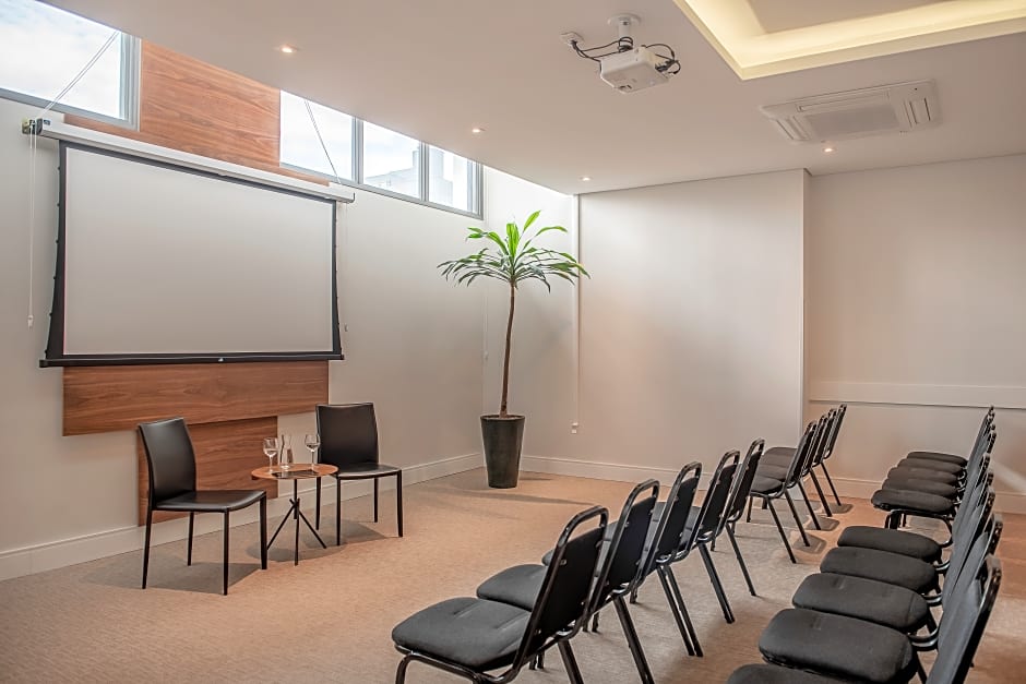 Intercity Curitiba Centro Civico