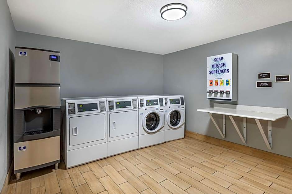 Best Western Clubhouse Inn & Suites