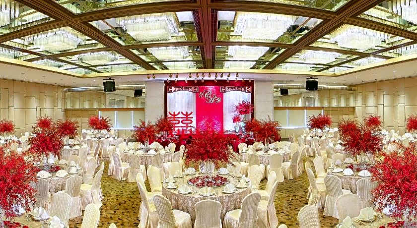 Regal Riverside Hotel