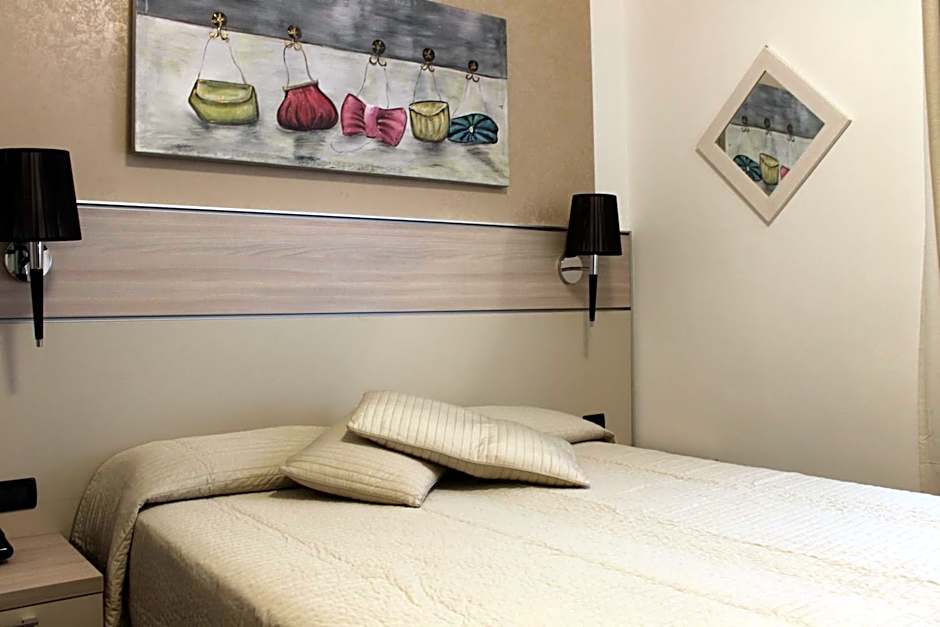 Coccodrillo Hotel & Apartments