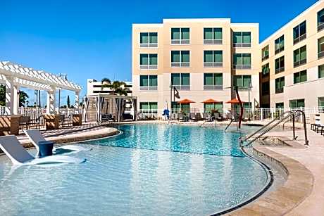 Holiday Inn Express Cape Canaveral by IHG