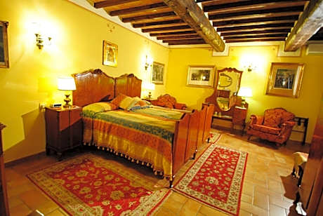 Junior Suite (2 Adults)