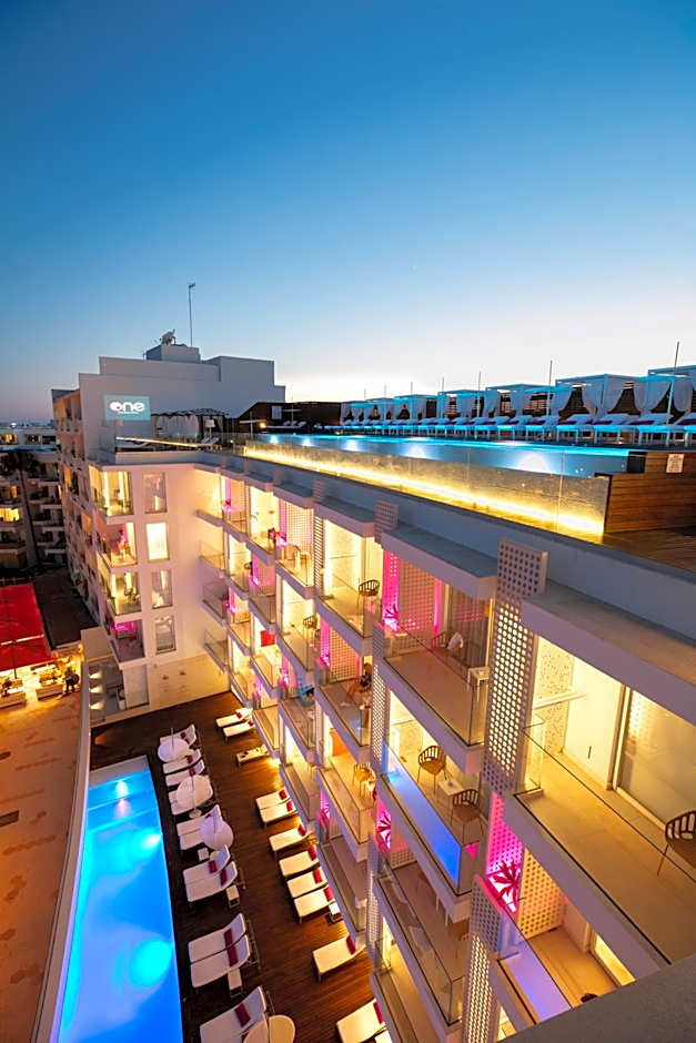 One Ibiza Suites