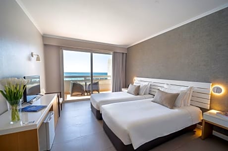 Twin or Double Room with Balcony and Sea View