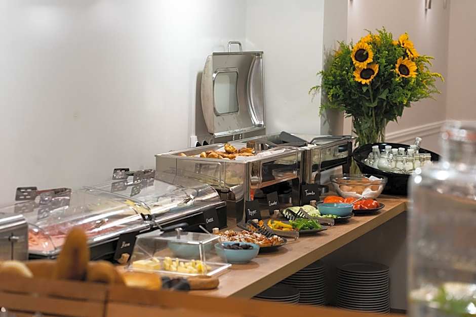 Pure Hotel by Athens Prime Hotels