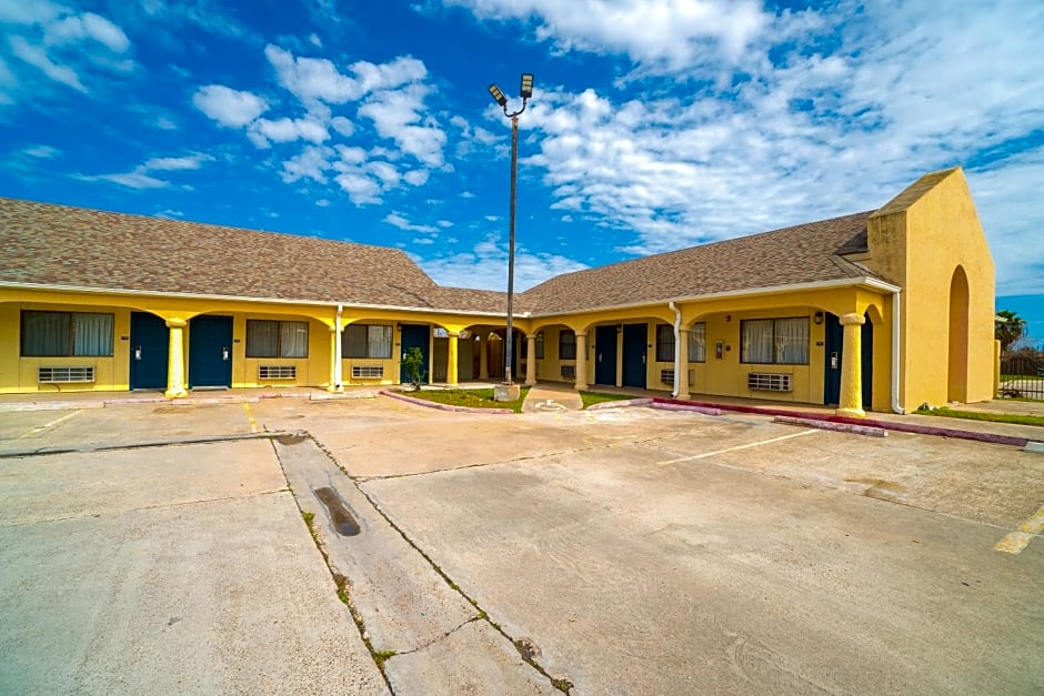 Aransas Bay Inn & Suites Corpus Christi by OYO