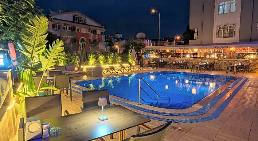 MONİ HOTEL