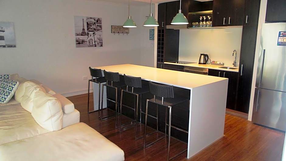 Surfers Beachside Holiday Apartments