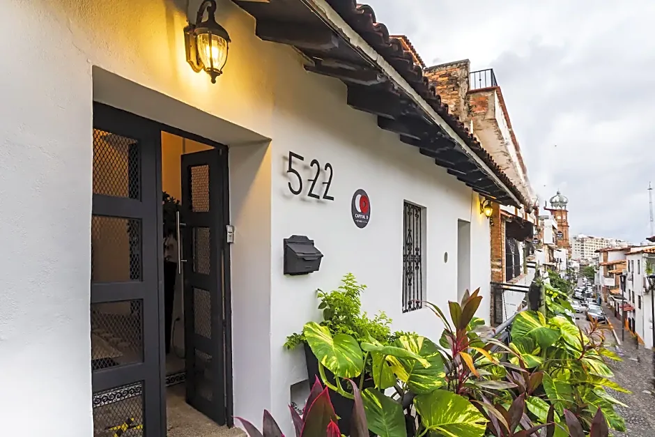 Capital O Hotel 522