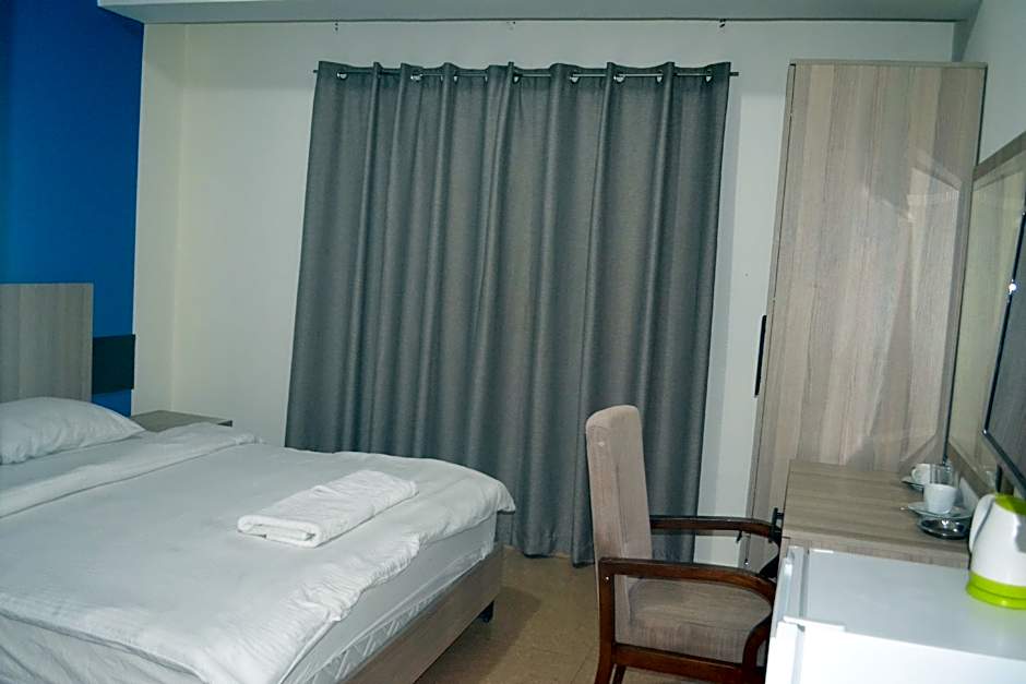 Silver Apartments