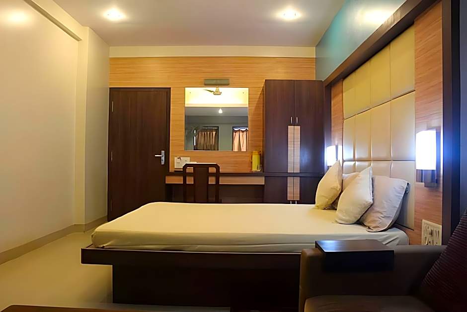 Sai Sharan Stay Inn - Near MIDC Turbhe, Navi Mumbai