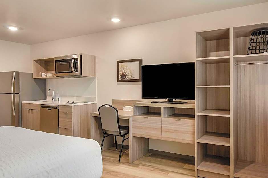 WoodSpring Suites Tacoma - Lakewood