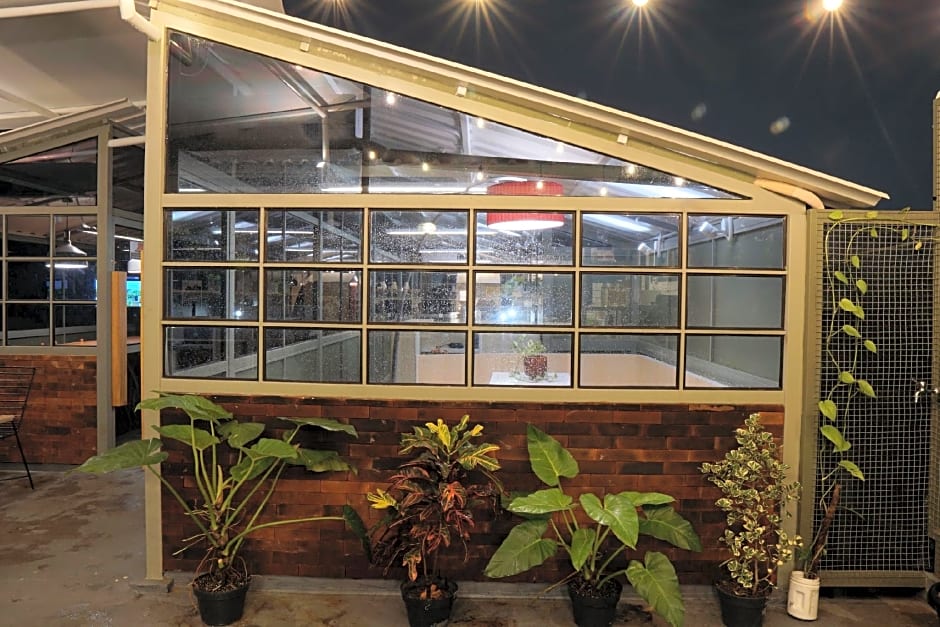 Tuju Abuserin Syariah