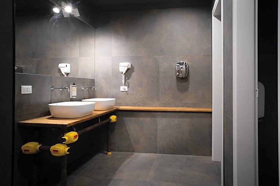 Hostelò - Luxury Hostel