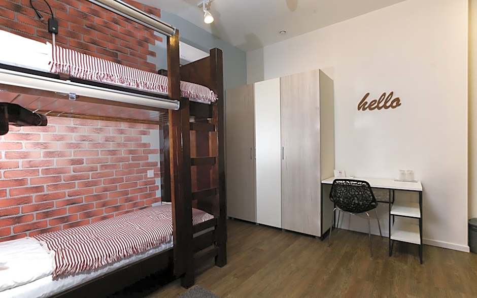 Oversize Piter Hotel