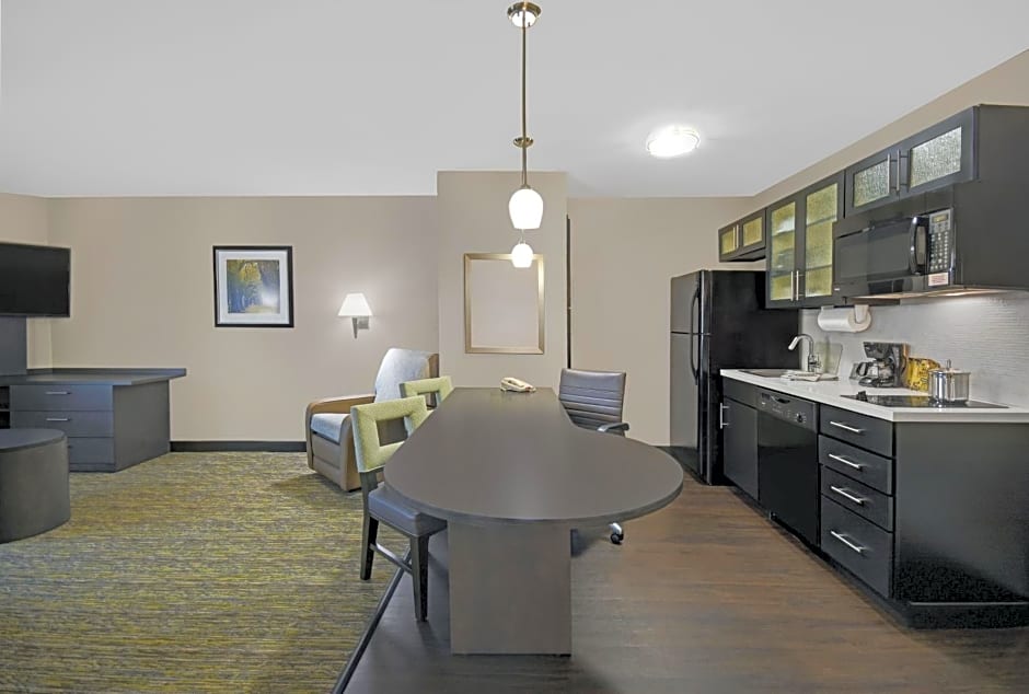 Candlewood Suites Sumter, an IHG Hotel