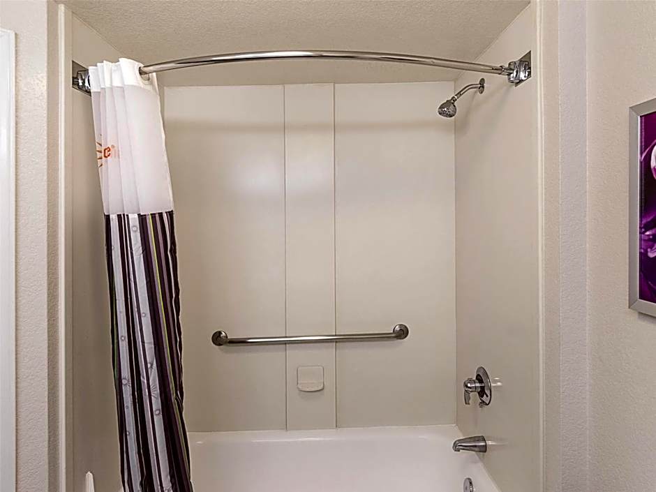 La Quinta Inn & Suites by Wyndham Virginia Beach