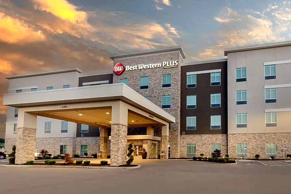 Best Western Plus St. Louis Airport Hotel