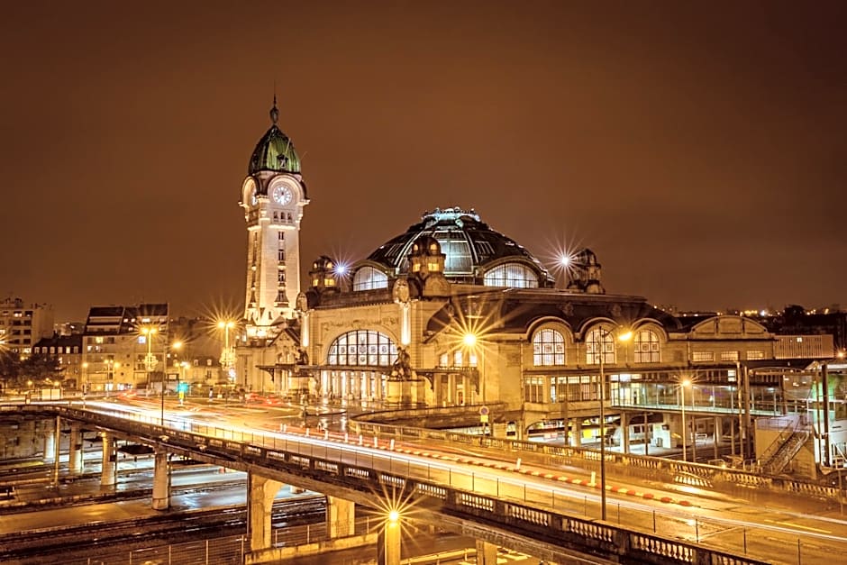 Kyriad Limoges Centre Gare - Atrium
