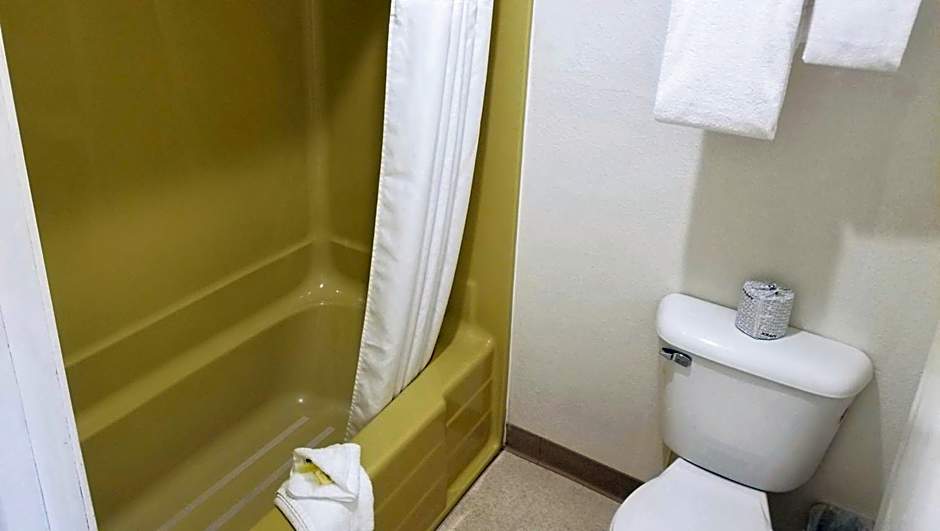 Keystone Boardwalk Inn and Suites