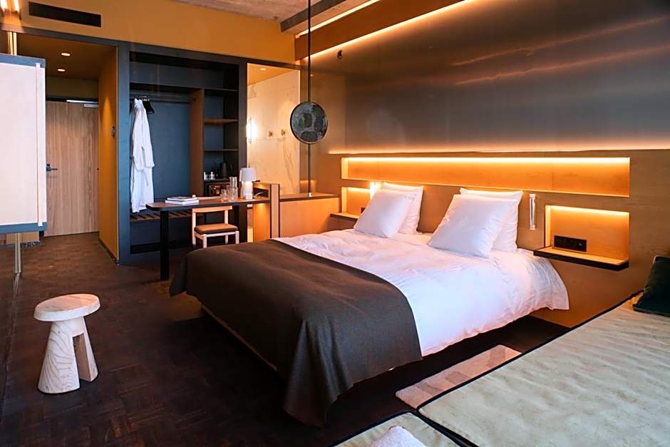 Mix Brussels --Gym & Wellness for adults only--