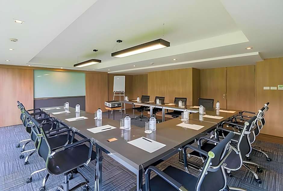 The Residence on Thonglor by UHG