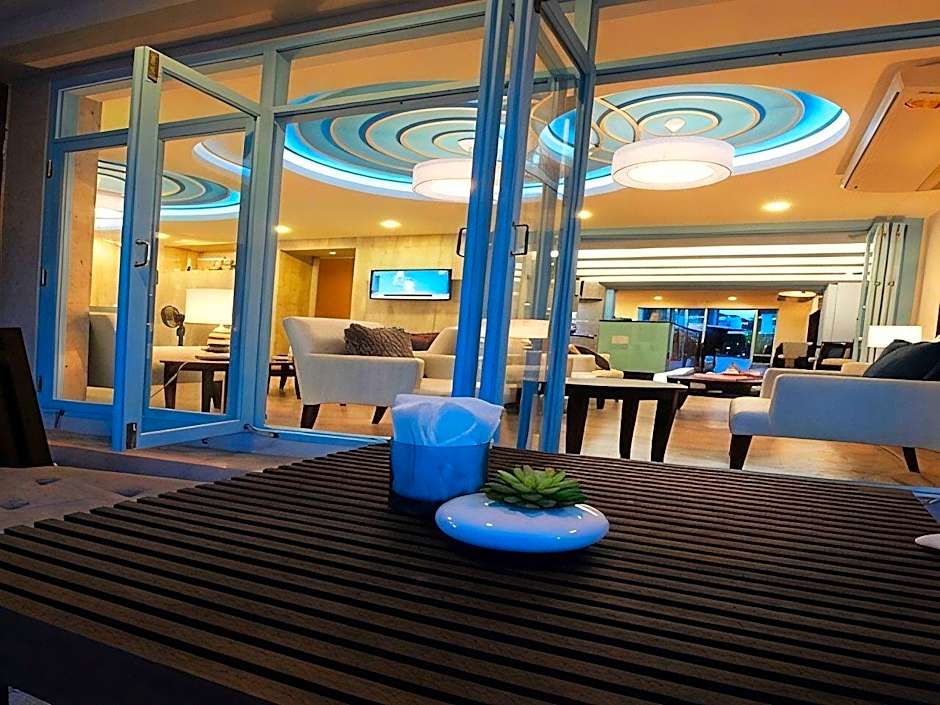 Apo Hotel