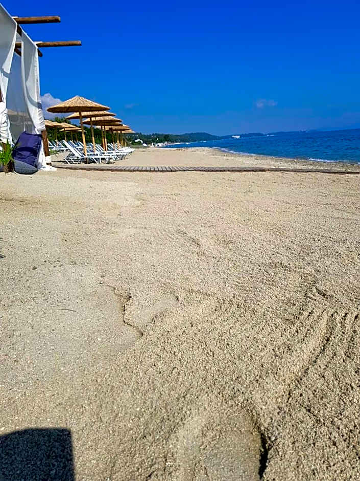 SUN RESIDENCE Exclusive Seaside Suites