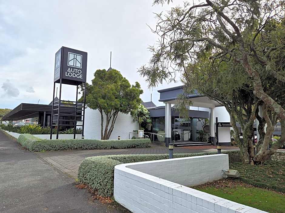 Auto Lodge Motor Inn