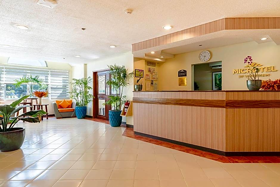Microtel by Wyndham Tarlac