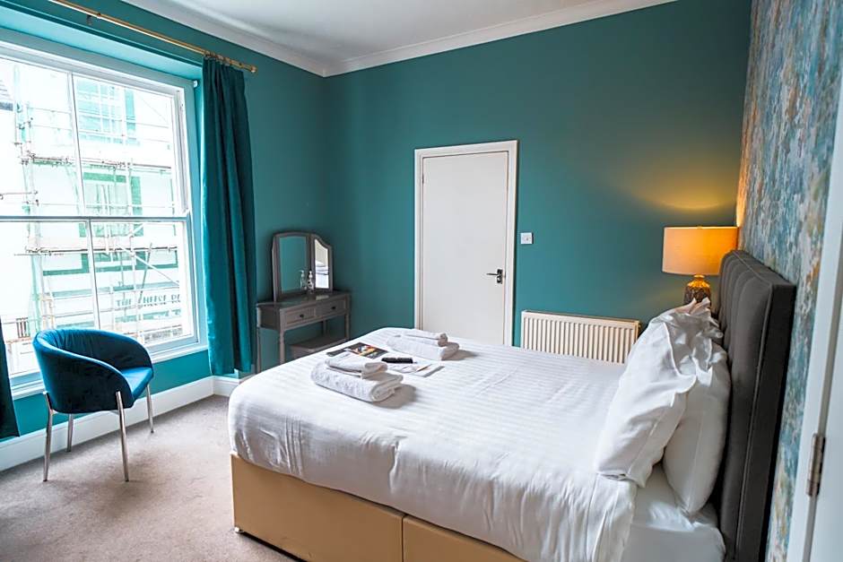 Johnny Dough's Conwy with Rooms