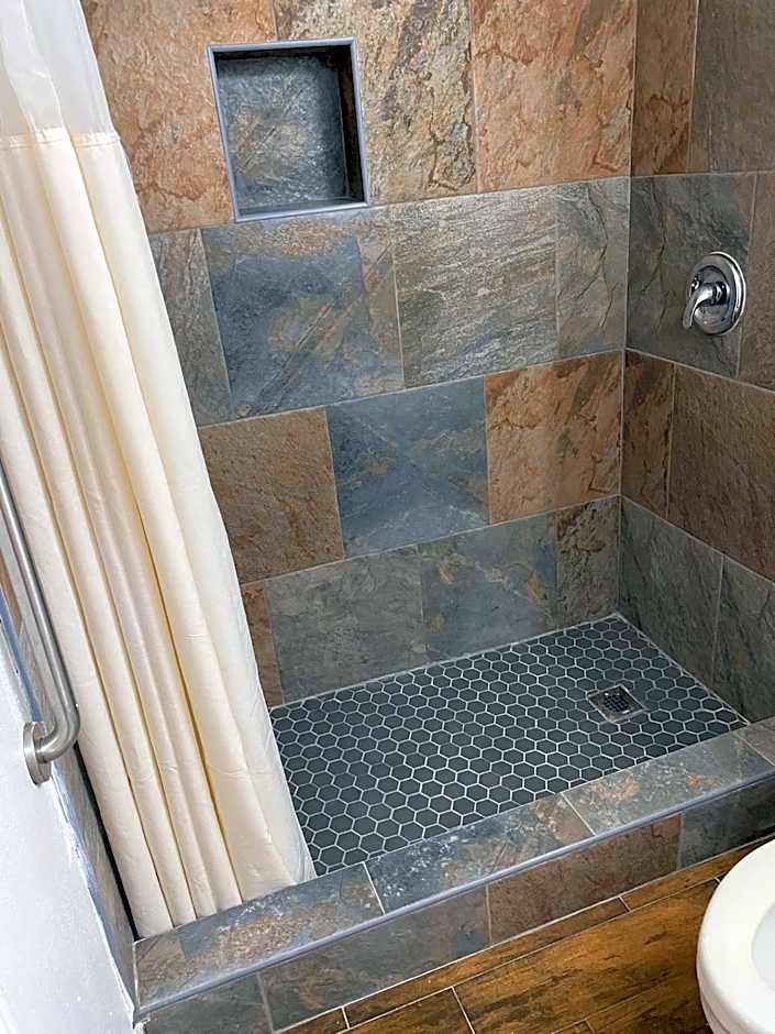Texas Inn and Suites Raymondville