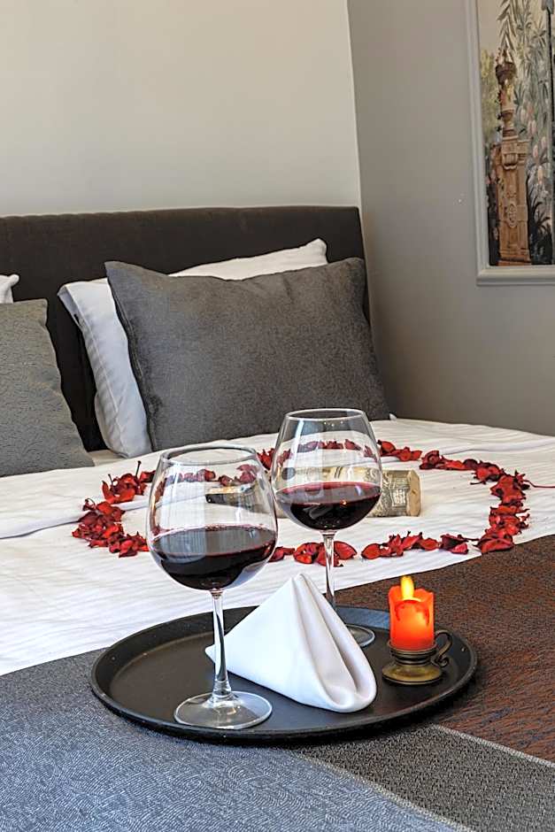 APOLLO HOTEL & APARTMENtS