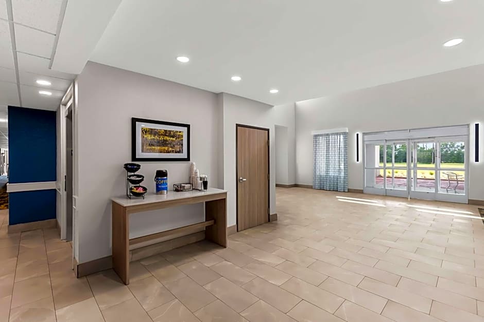 Sonesta Essential La Porte