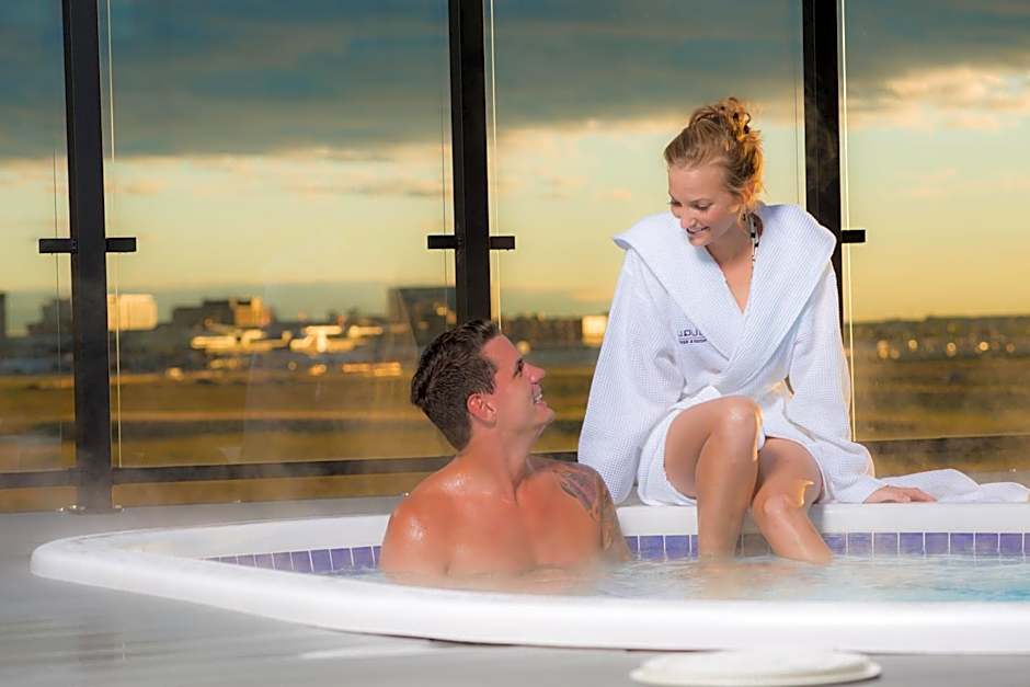 Hotel Clique Airport Calgary